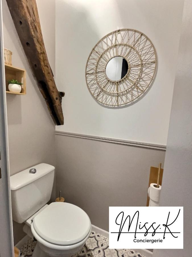 Apartament "La Fenetre Sur Le Marche" De Miss.K Conciergerie Châtillon-sur-Chalaronne Zewnętrze zdjęcie