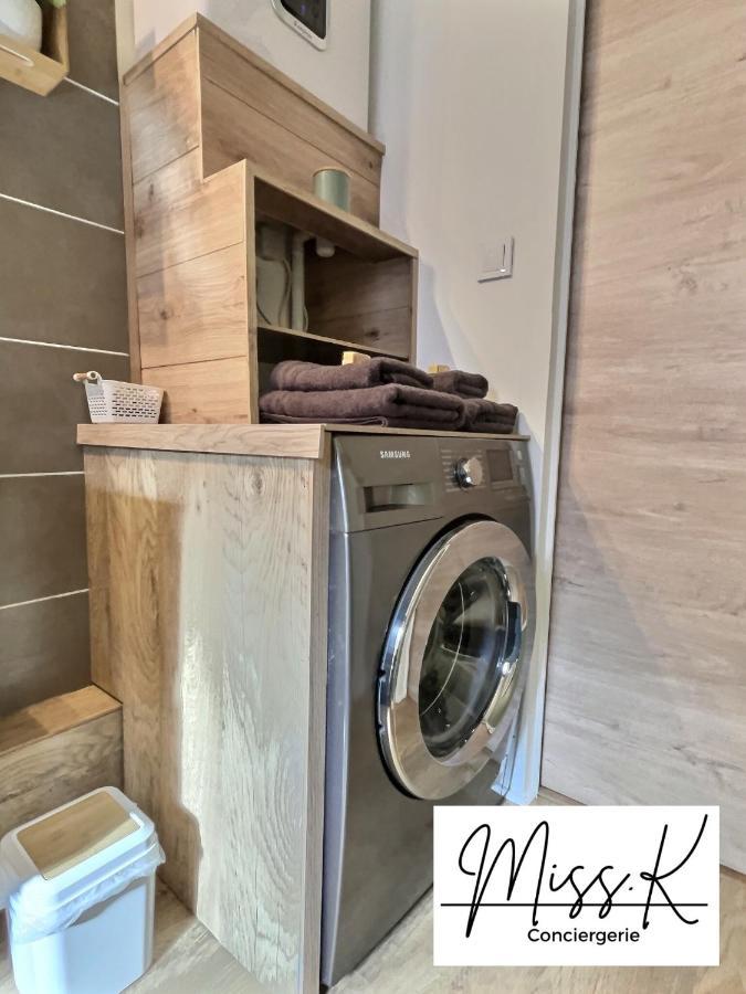 Apartament "La Fenetre Sur Le Marche" De Miss.K Conciergerie Châtillon-sur-Chalaronne Zewnętrze zdjęcie